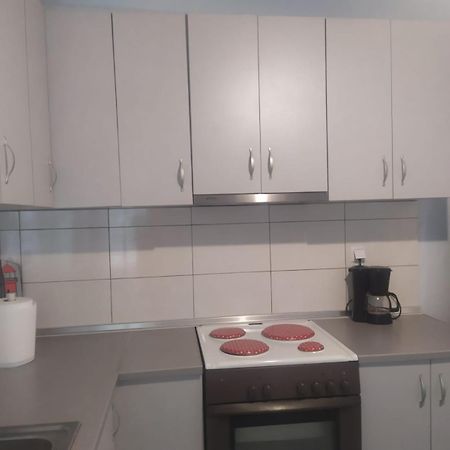 Family House By The Beach بوتوس المظهر الخارجي الصورة